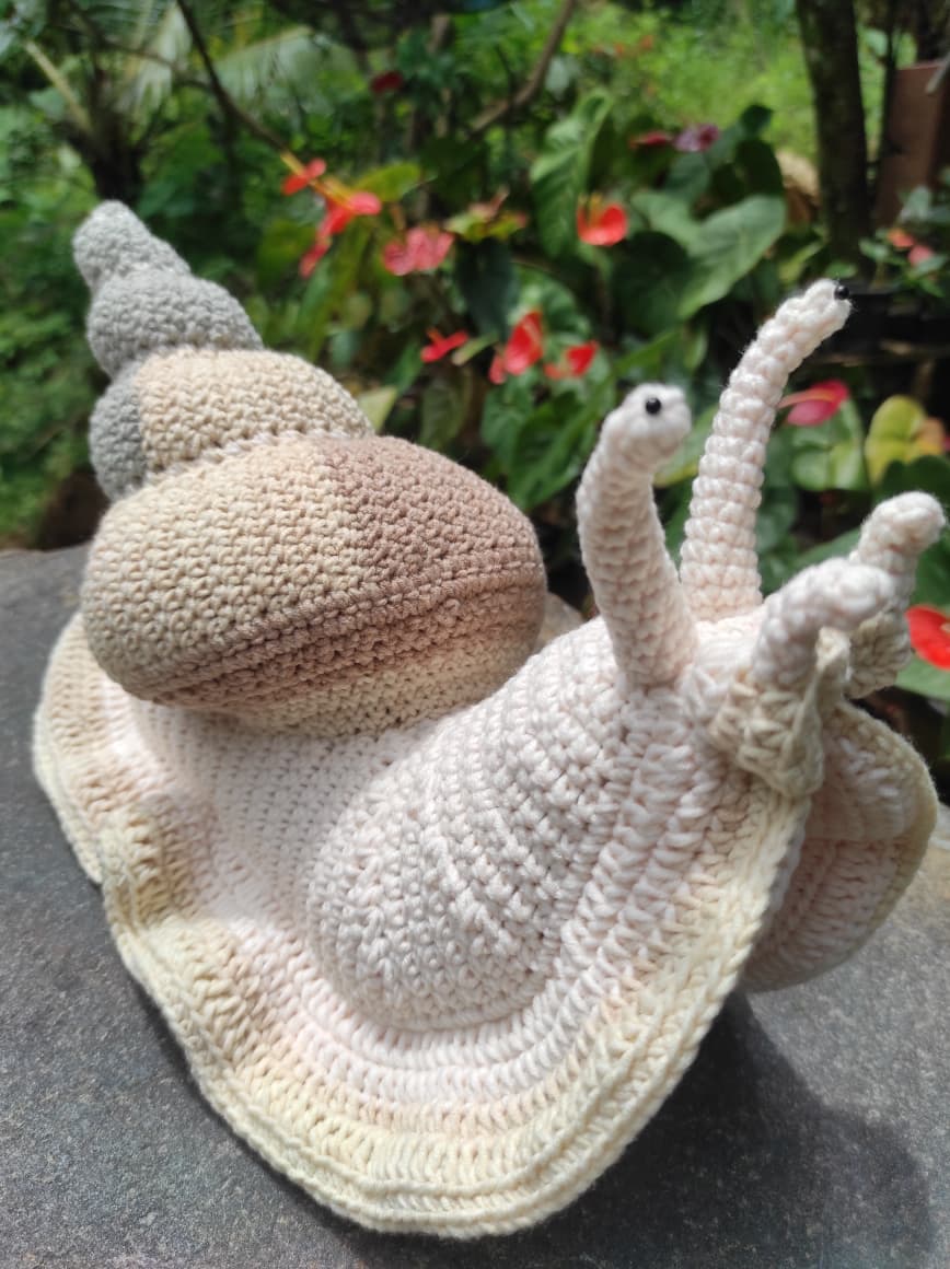 Handmade Crochet Snail – Soft Amigurumi Home Décor - Image 2